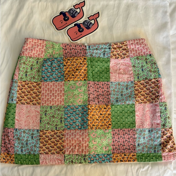 Vineyard vines patchwork print skort with VV Stickers! Girls size 12 must see!! - Picture 2 of 4